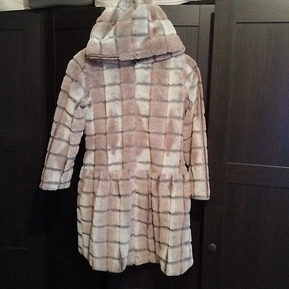 American Widgeon Gray Faux Fur Coat - 12 Girls/XS Women's